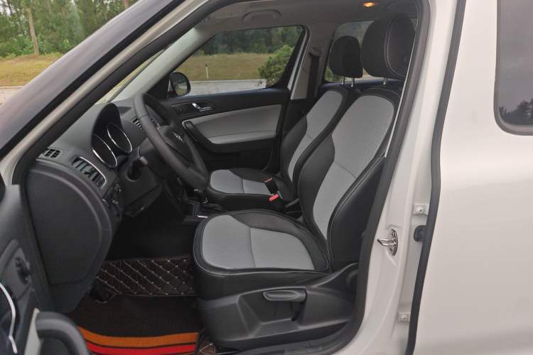 Used Skoda Yeti 2016 1.4TSI DSG Advanced Edition Left Front Seat