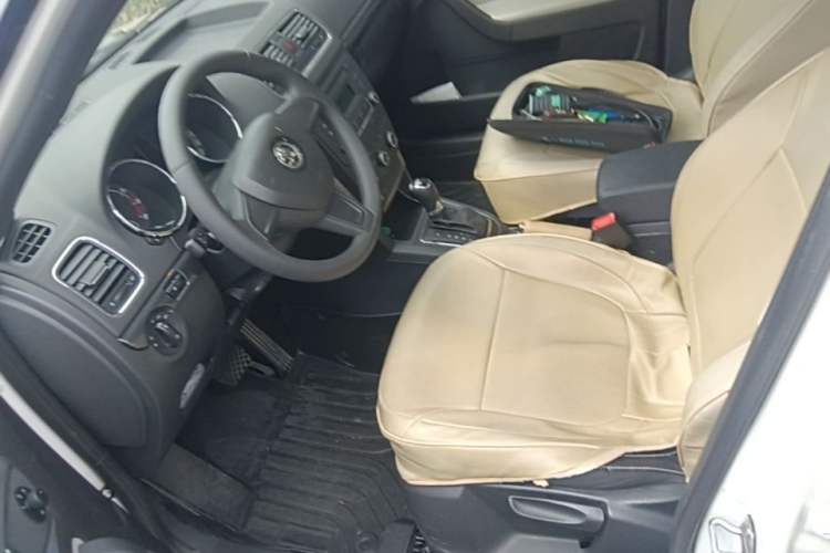 Used Skoda Yeti 2016 1.4TSI DSG Advanced Edition Left Front Seat