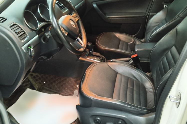 Used Skoda Yeti 2016 1.8TSI DSG Prestige Edition Left Front Seat