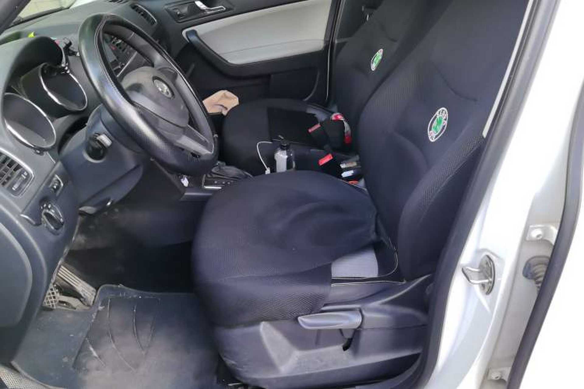 Used Skoda Yeti 2016 1.4TSI DSG Advanced Edition Left Front Seat
