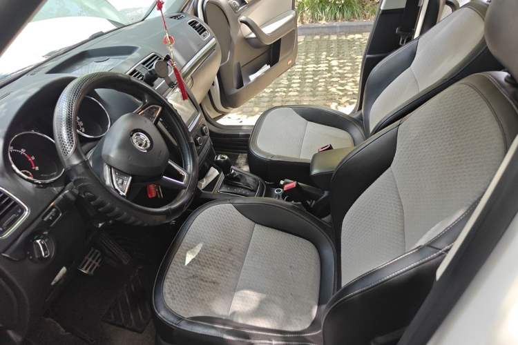 Used Skoda Yeti 2016 1.4TSI DSG Advanced Edition Left Front Seat