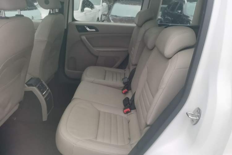 Used Skoda Yeti 2016 1.4TSI DSG Style Edition Left Rear Seat