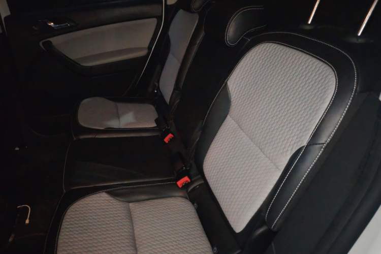 Used Skoda Yeti 2016 1.4TSI DSG Advanced Edition Left Rear Seat