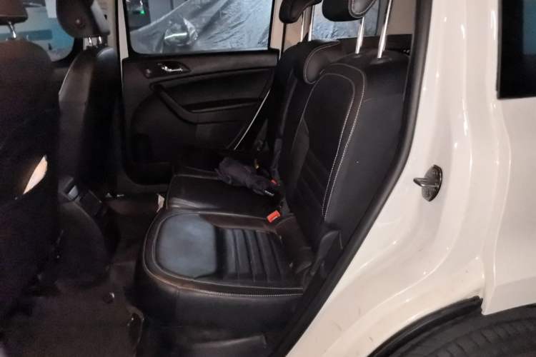 Used Skoda Yeti 2016 1.8TSI DSG Prestige Edition Left Rear Seat