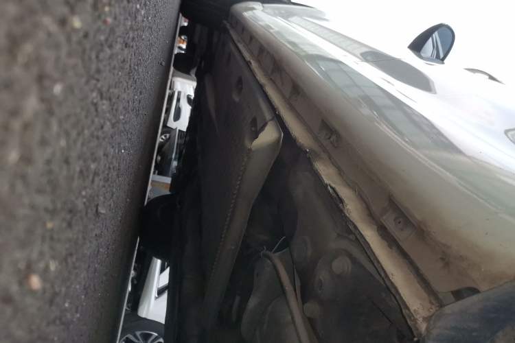 Used Skoda Yeti 2016 1.4TSI DSG Advanced Edition Left Side Sill