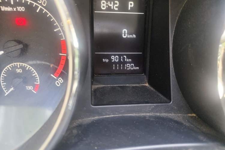 Used Skoda Yeti 2016 1.4TSI DSG Advanced Edition Odometer Close Up