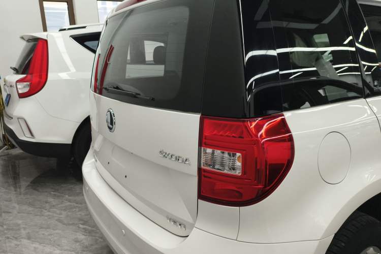 Used Skoda Yeti 2016 1.4TSI DSG Advanced Edition Rear