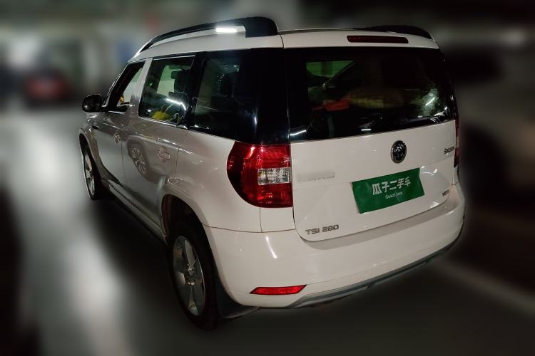 Used Skoda Yeti 2016 1.4TSI DSG Advanced Edition Rear Left 45 Deg