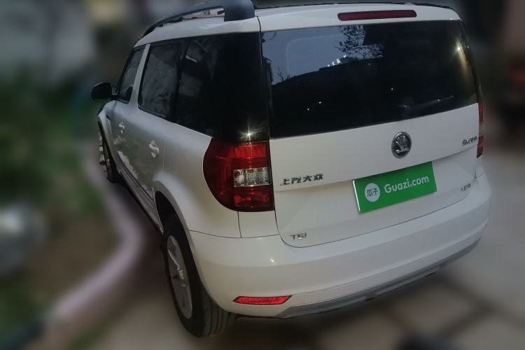 Used Skoda Yeti 2016 1.4TSI Manual Entry-Level Model Rear Left 45 Deg