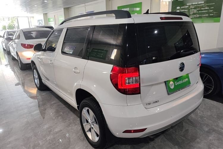 Used Skoda Yeti 2016 1.4TSI DSG Advanced Edition Rear Left 45 Deg