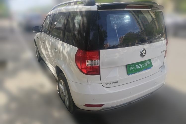Used Skoda Yeti 2016 1.4TSI DSG Advanced Edition Rear Left 45 Deg