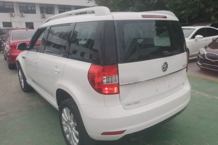 Used Skoda Yeti 2016 1.4TSI DSG Style Edition Rear Left 45 Deg