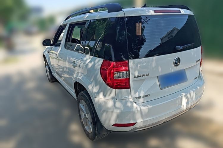 Used Skoda Yeti 2016 1.4TSI DSG Advanced Edition Rear Left 45 Deg