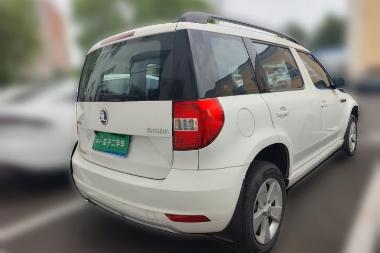 Used Skoda Yeti 2016 1.4TSI DSG Advanced Edition Rear Right 45 Deg
