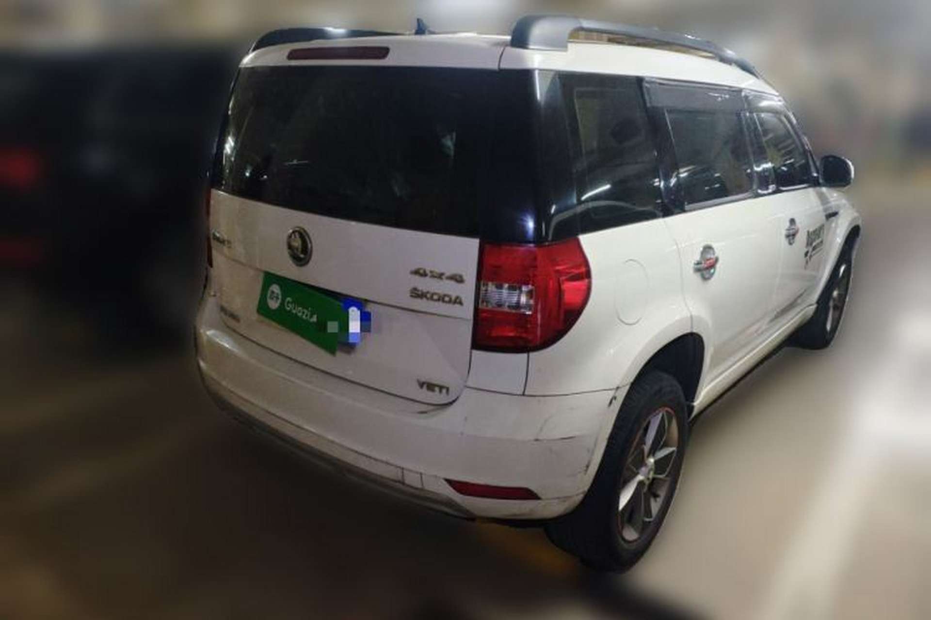 Used Skoda Yeti 2016 1.4TSI DSG Advanced Edition Rear Right 45 Deg