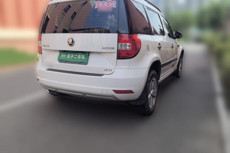 Used Skoda Yeti 2016 1.4TSI DSG Advanced Edition Rear Right 45 Deg