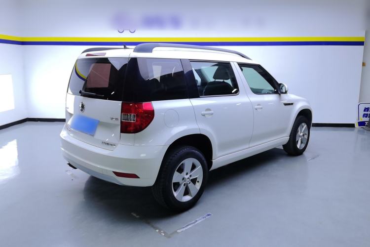 Used Skoda Yeti 2016 1.4TSI DSG Advanced Edition Rear Right 45 Deg