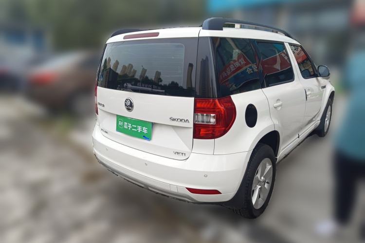Used Skoda Yeti 2016 1.4TSI DSG Advanced Edition Rear Right 45 Deg