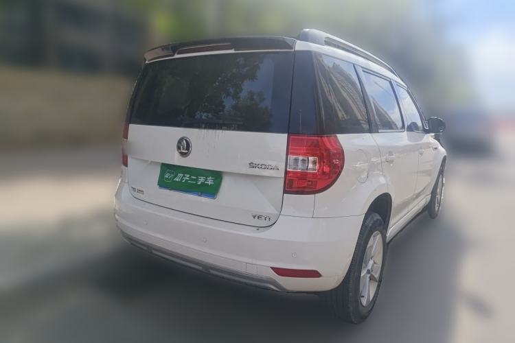 Used Skoda Yeti 2016 1.4TSI DSG Advanced Edition Rear Right 45 Deg