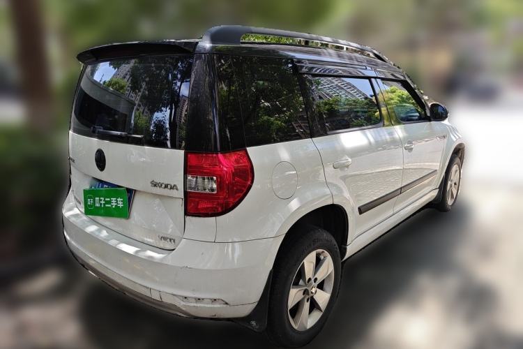 Used Skoda Yeti 2016 1.4TSI DSG Advanced Edition Rear Right 45 Deg