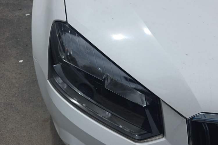 Used Skoda Yeti 2016 1.4TSI DSG Advanced Edition Right Front Headlight