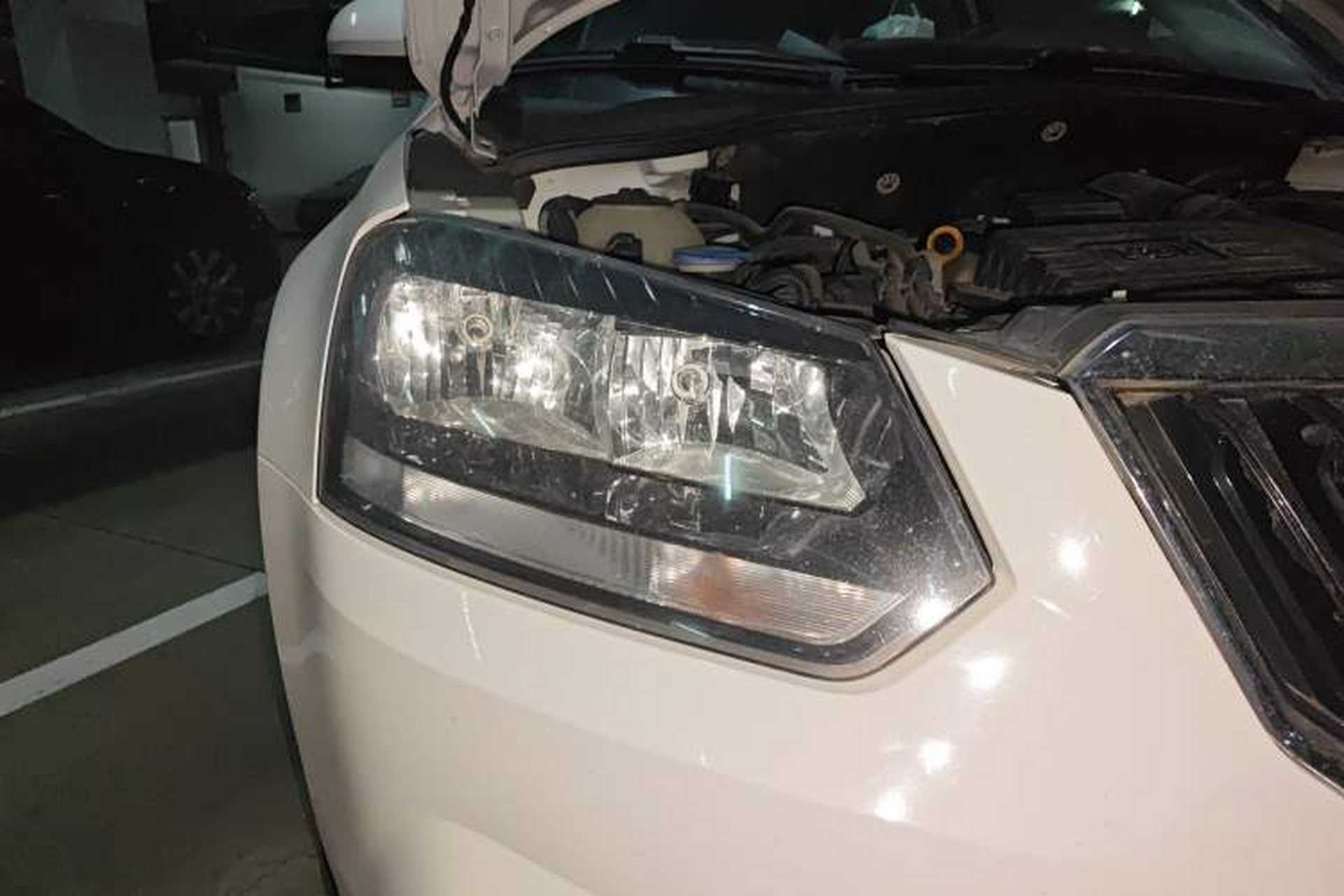 Used Skoda Yeti 2016 1.4TSI DSG Advanced Edition Right Front Headlight