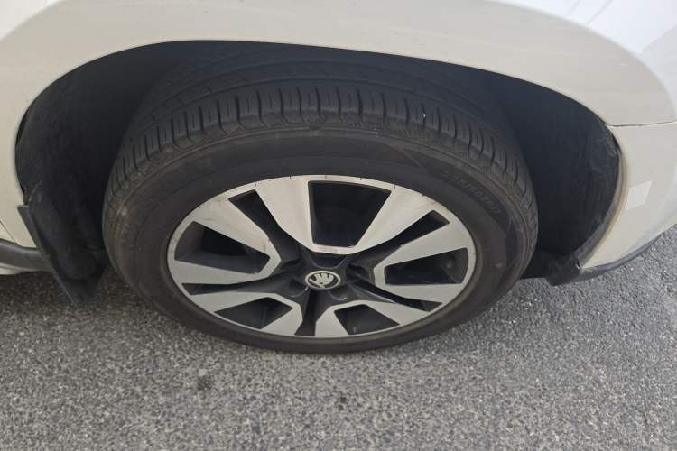 Used Skoda Yeti 2016 1.4TSI DSG Prestige Edition Right Front Wheel Hub