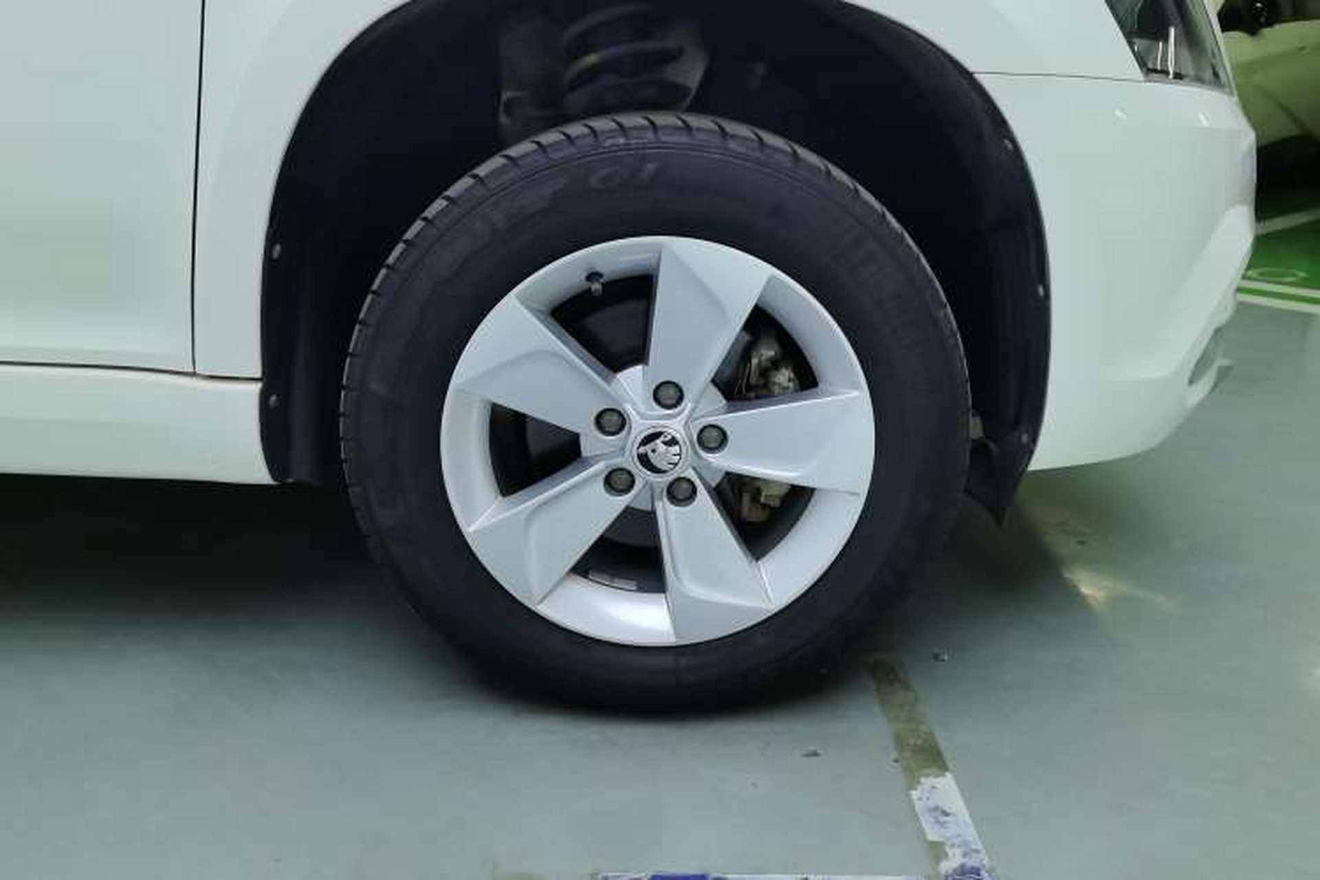 Used Skoda Yeti 2016 1.4TSI DSG Advanced Edition Right Front Wheel Hub