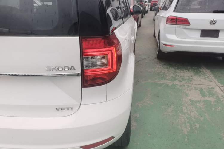 Used Skoda Yeti 2016 1.4TSI DSG Style Edition Right Rear Taillight