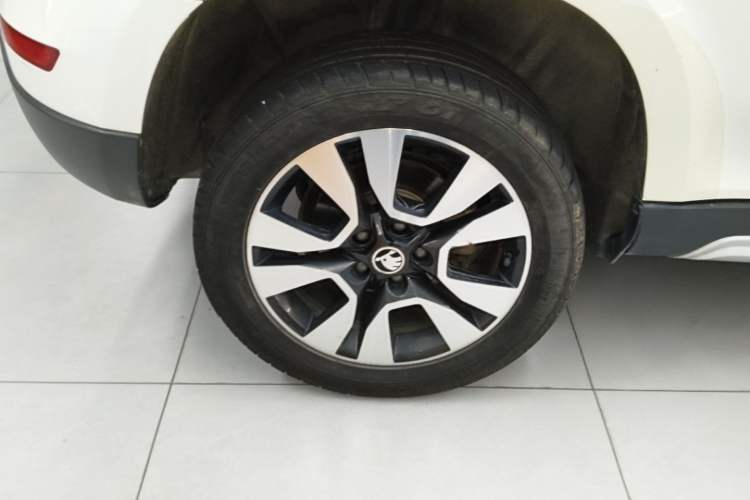 Used Skoda Yeti 2016 1.8TSI DSG Prestige Edition Right Rear Wheel Hub