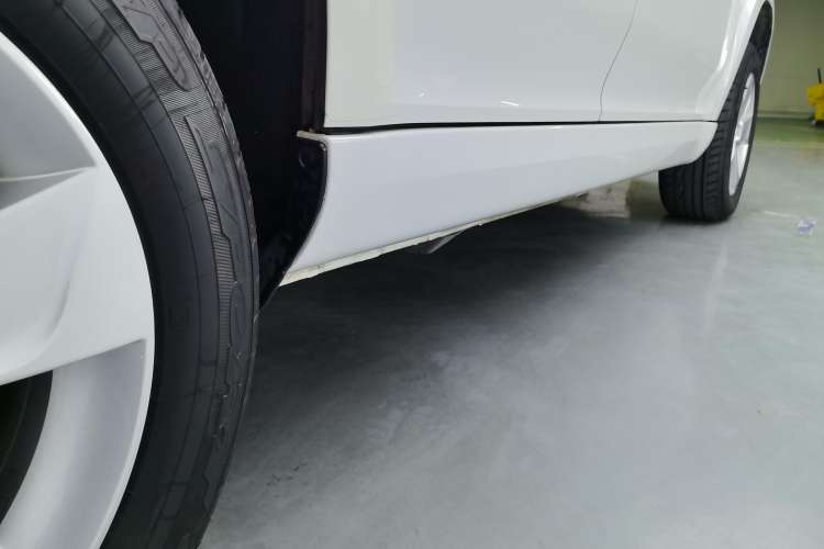 Used Skoda Yeti 2016 1.4TSI DSG Advanced Edition Right Side Sill