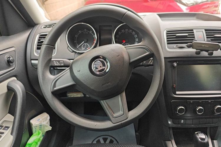 Used Skoda Yeti 2016 1.4TSI DSG Advanced Edition Steering Wheel
