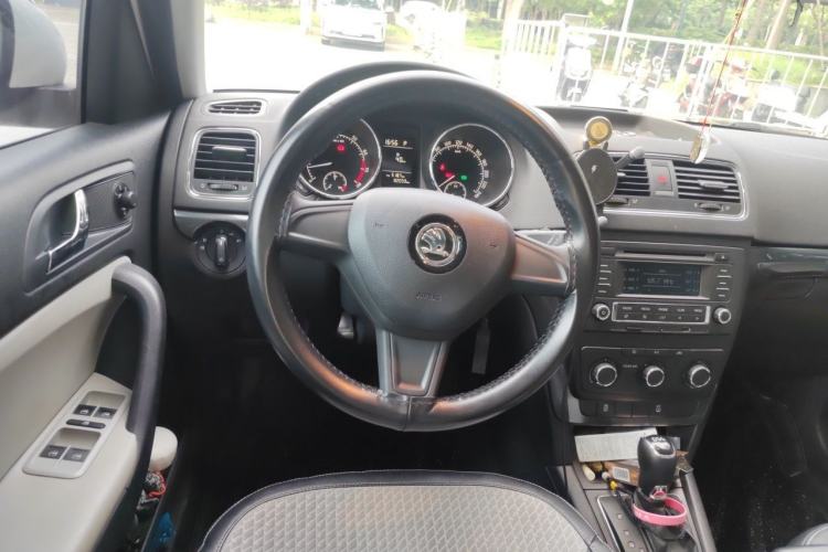 Used Skoda Yeti 2016 1.4TSI DSG Advanced Edition Steering Wheel