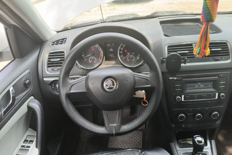 Used Skoda Yeti 2016 1.4TSI DSG Advanced Edition Steering Wheel