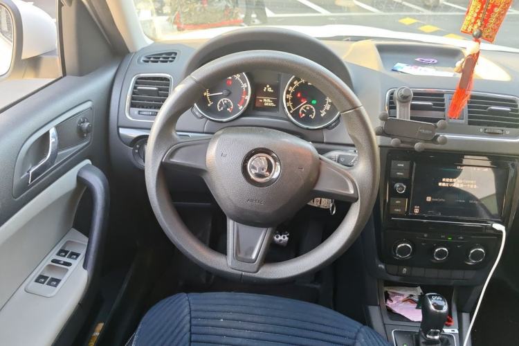 Used Skoda Yeti 2016 1.4TSI DSG Advanced Edition Steering Wheel