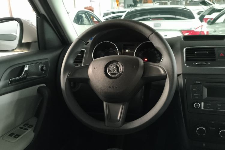 Used Skoda Yeti 2016 1.4TSI DSG Advanced Edition Steering Wheel