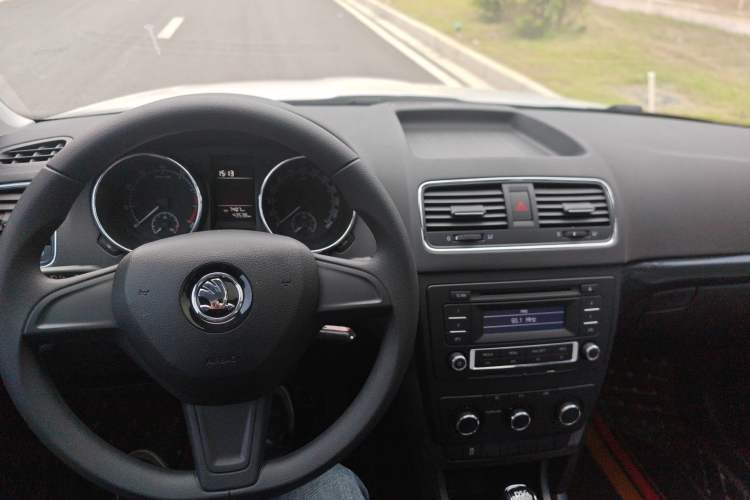 Used Skoda Yeti 2016 1.4TSI DSG Advanced Edition Steering Wheel