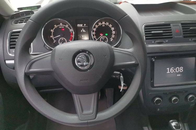 Used Skoda Yeti 2016 1.4TSI DSG Advanced Edition Steering Wheel