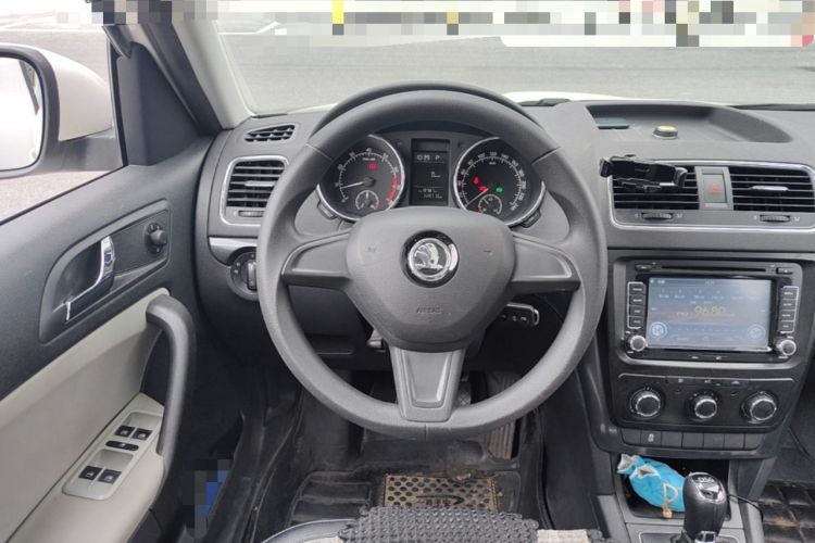 Used Skoda Yeti 2016 1.4TSI DSG Advanced Edition Steering Wheel