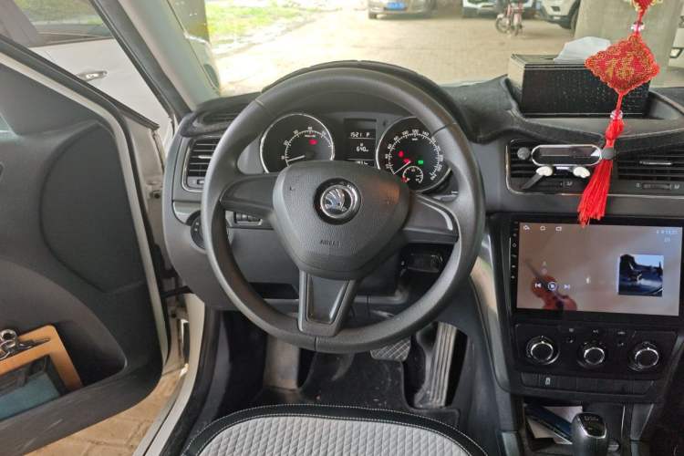 Used Skoda Yeti 2016 1.4TSI DSG Advanced Edition Steering Wheel