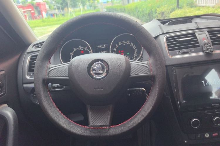 Used Skoda Yeti 2016 1.4TSI DSG Advanced Edition Steering Wheel