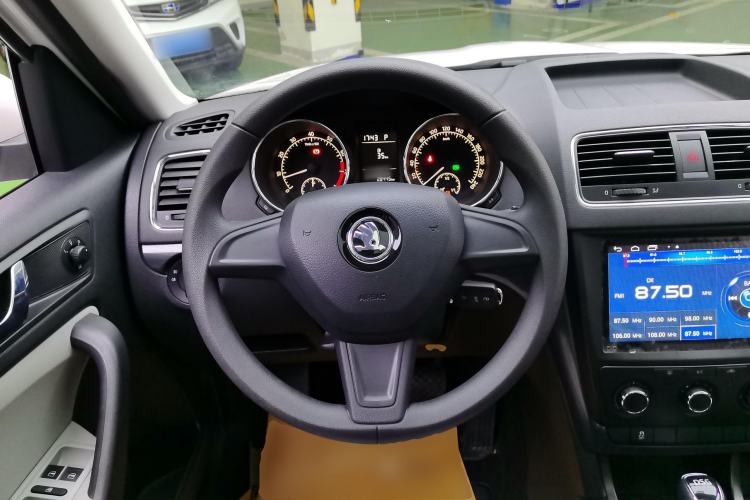 Used Skoda Yeti 2016 1.4TSI DSG Advanced Edition Steering Wheel