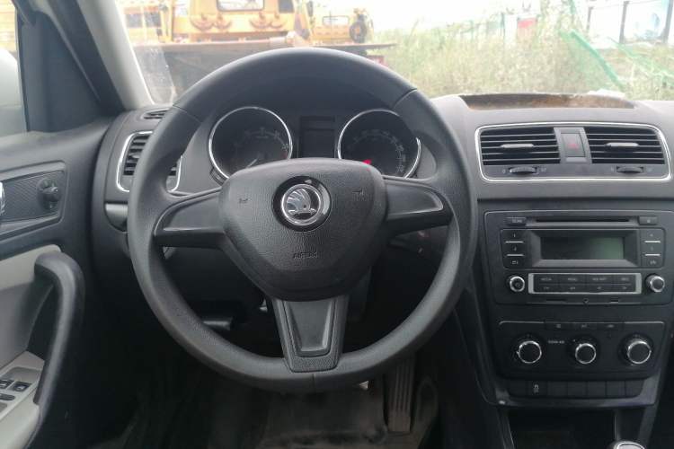Used Skoda Yeti 2016 1.4TSI Manual Entry-Level Model Steering Wheel