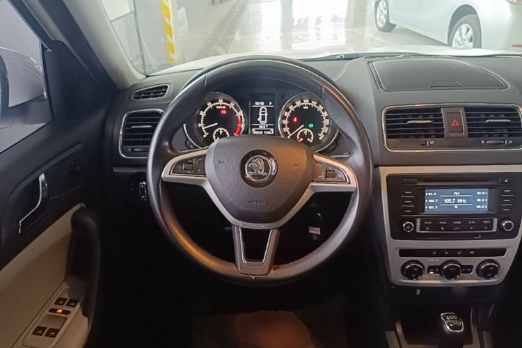 Used Skoda Yeti 2016 1.4TSI DSG Style Edition Steering Wheel