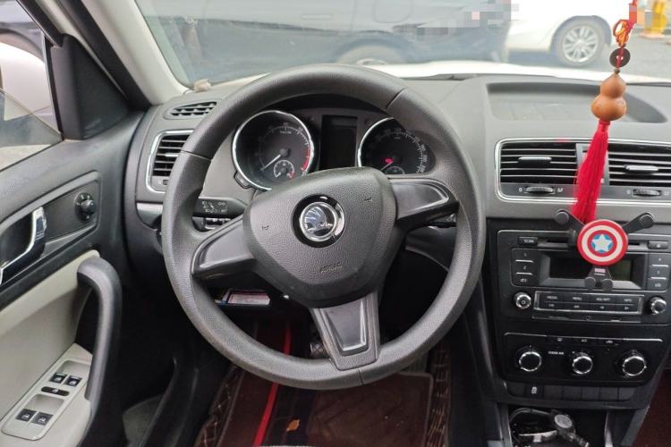 Used Skoda Yeti 2016 1.4TSI Manual Entry-Level Model Steering Wheel