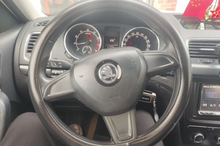 Used Skoda Yeti 2016 1.4TSI DSG Advanced Edition Steering Wheel