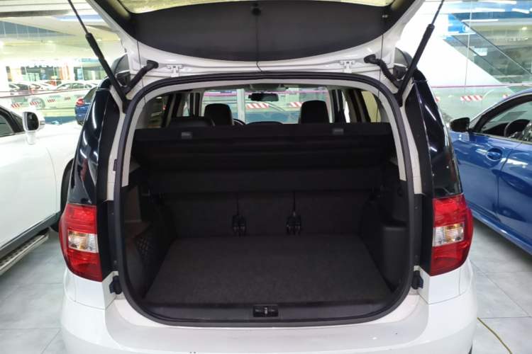 Used Skoda Yeti 2016 1.4TSI DSG Advanced Edition Trunk