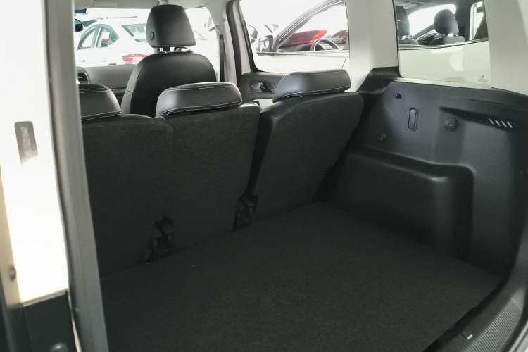 Used Skoda Yeti 2016 1.4TSI DSG Advanced Edition Trunk