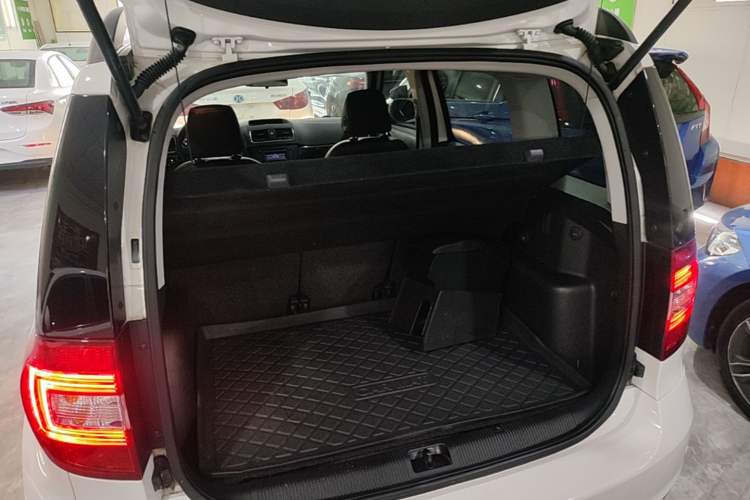 Used Skoda Yeti 2016 1.4TSI DSG Advanced Edition Trunk