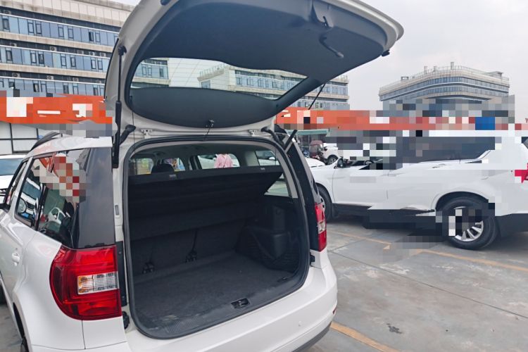 Used Skoda Yeti 2016 1.4TSI DSG Advanced Edition Trunk